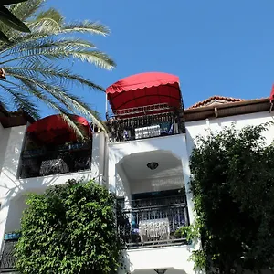 Mitos Hotel